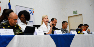 Gobernadora ofrece $100 millones por información sobre atentados en Riofrío