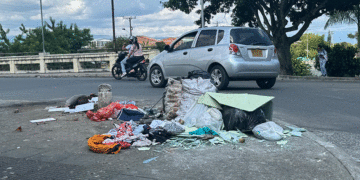 El puente de Las Brujas; un punto crítico por el mal manejo de residuos
