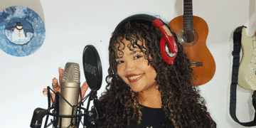 «Salud» en versión de la joven bugueña Maleja Music