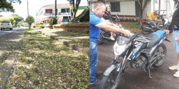 Urge barrido de hojas de árboles para evitar caídas de motociclistas