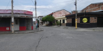 El Barrio Simón Bolívar en Tuluá destaca por su progreso, pero aún enfrenta retos en señalización y seguridad