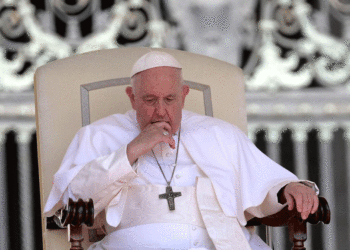 La salud del Papa Francisco se deteriora tras una grave complicación respiratoria