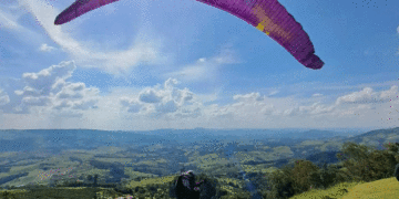 Los parapentistas otra vez alzan vuelo en Roldanillo