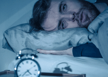 ¿Sufre de insomnio? Médico de Harvard da truco para dormir en menos de cinco segundos