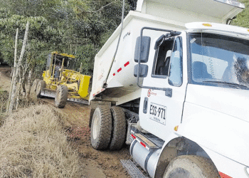 Avanzan trabajos para mejorar las vías rurales en Toro