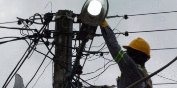 Concejo de Riofrío autoriza concesión del alumbrado público