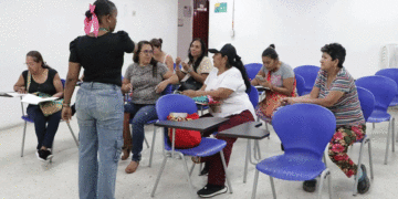 Capacitaron a emprendedoras de Yotoco en técnicas de atención al cliente