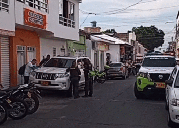 Dos hombres fueron asesinados dentro de restaurante en zona céntrica de Buga