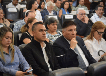 La Asamblea rinde homenaje a las víctimas del secuestro de 2002