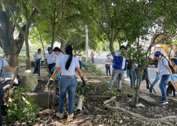 Realizaron jornada de limpieza para recuperar la orilla del río Tuluá