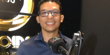 David Osorio: de vendedor de EL TABLOIDE a intérprete de lengua de señas reconocido en el Valle