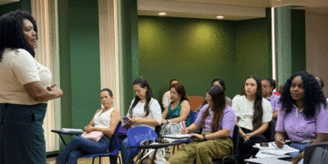 El Valle del Cauca aplicará encuesta para caracterizar a personas cuidadoras de pacientes