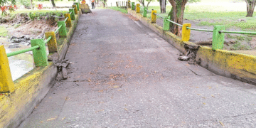 Habitantes de Vallejuelo siguen esperando el puente tras un año del colapso