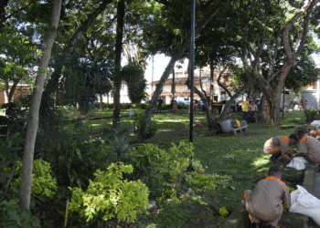 Internos de la cárcel de Tuluá hacen aporte social en la calle