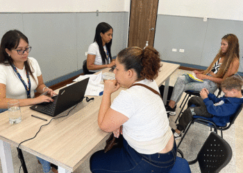 Migración Colombia atendió a más de 300 personas en jornada de regularización en Tuluá