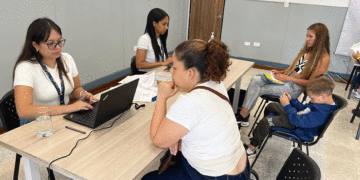 Migración Colombia atendió a más de 300 personas en jornada de regularización en Tuluá