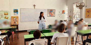 Niños de Buga reciben formación para prevenir el acoso escolar