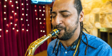 Orgullo sampedreño: saxofonista se destaca a nivel internacional