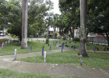 Calle arriba, calle abajo en el barrio Villa del Río: el ruido les quita la paz
