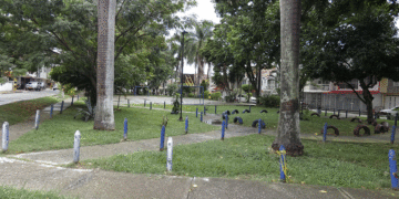 Calle arriba, calle abajo en el barrio Villa del Río: el ruido les quita la paz