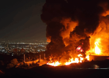 Estados Unidos bombardea bases nucleares en Irán y advierte sobre posibles represalias