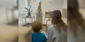 “Entra a un nuevo procedimiento, les ruego orar con nosotros”: esposa de Miguel Uribe