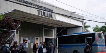 Graves hechos de violencia contra cárceles de Buga y Tuluá