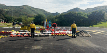 Cali inauguró el primer helipuerto para bomberos en Colombia