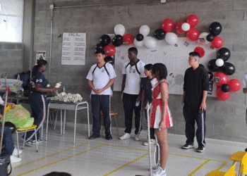 Estudiantes vivieron un English Day con los deportes como eje temático