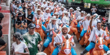 Caballos inflables: la nueva alternativa para las cabalgatas en Colombia