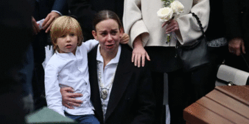 Entre lágrimas y honores: así se despidió a Miguel Uribe Turbay