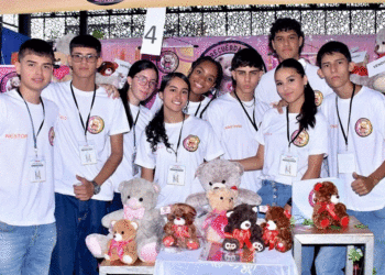 Estudiantes del San Pedro Claver brillaron en la Muestra Empresarial