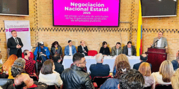 Trabajadores estatales logran nuevos beneficios tras negociación con el Gobierno
