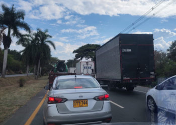 Vía Zarzal – Tuluá fue habilitada tras acuerdo provisional entre comunidad y Gobierno