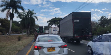 Vía Zarzal – Tuluá fue habilitada tras acuerdo provisional entre comunidad y Gobierno