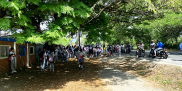 Estudiantes de la Moderna reclaman señalización vial para evitar tragedias