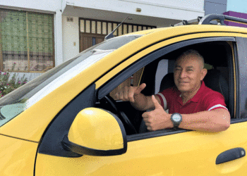 El taxista que convierte sus carreras en éxitos musicales