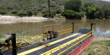 La barca de Caramanta está nueva y sigue sin funcionar