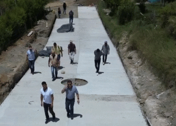 Verifican avance de obras en la zona rural de Bolívar