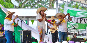 Docentes de Buga compartieron saberes y talentos en el Encuentro Folclórico y Cultural del Magisterio