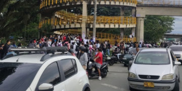 Estudiantes del SENA en Buga adelantan protesta por inconformidades