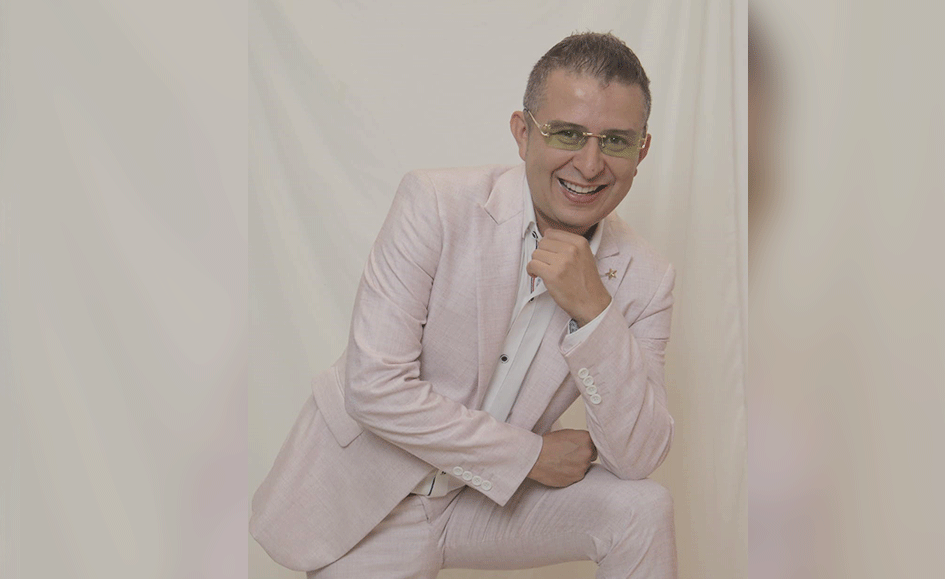 Julián Quevedo causa sensación con su nueva canción “Ahí va el degenerado”