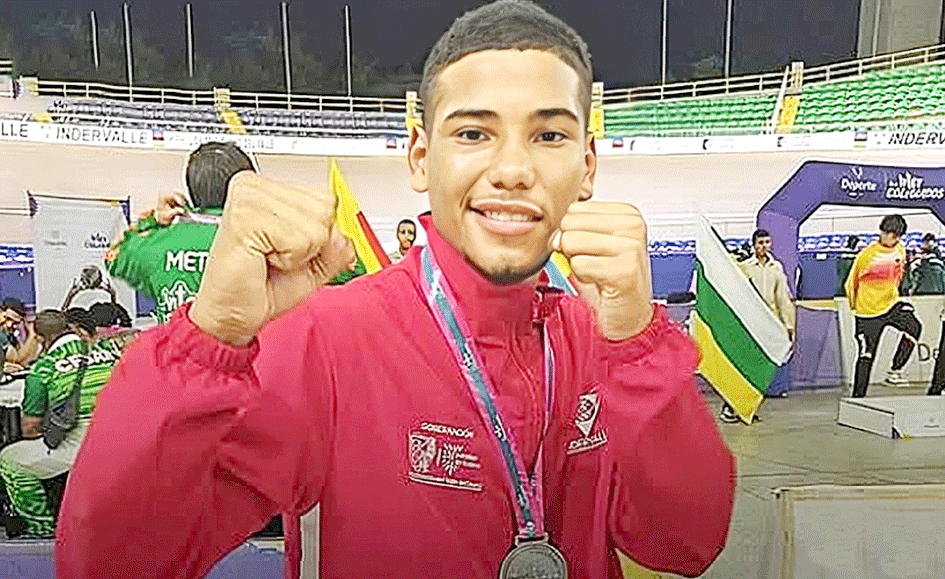 Tulueño se destaca en boxeo durante los Nacionales Intercolegiados 2025