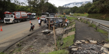Acuerdo en Jiguales pone fin a 30 años de ventas en la vía Buga–Buenaventura