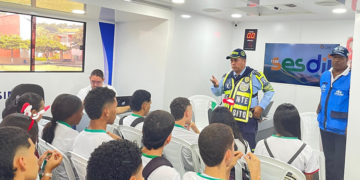 Estudiantes de Andalucía reciben formación para frenar maniobras peligrosas en las vías