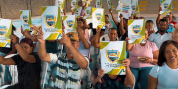 Entregaron escrituras a familias guacariceñas