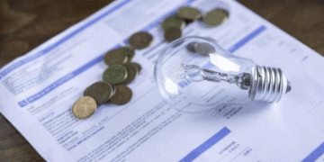 Gobierno estudia cambios en el cobro de la energía en Colombia