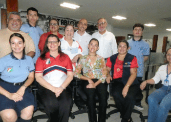 IE Corazón del Valle entregó reconocimiento a EL TABLOIDE por sus 50 años