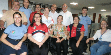 IE Corazón del Valle entregó reconocimiento a EL TABLOIDE por sus 50 años