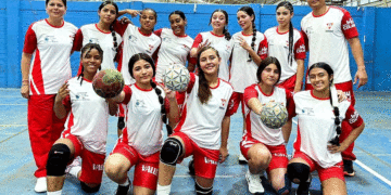 Orgullo tulueño: la Institución Educativa Julia Restrepo se corona campeona nacional de balonmano